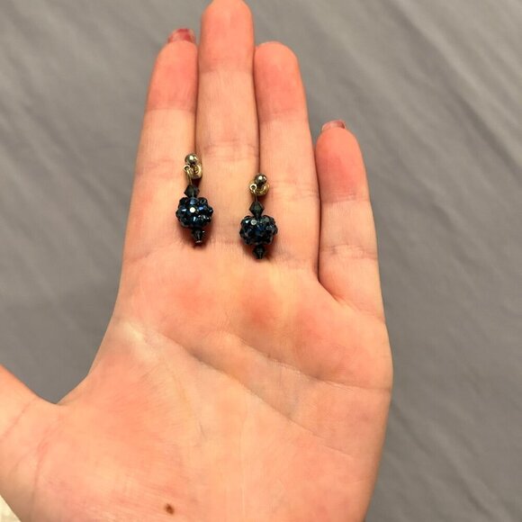 blue cluster drop earrings - Picture 2 of 2